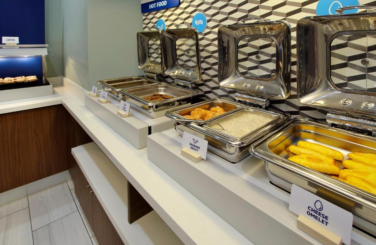 Holiday Inn Express & Suites Reedsburg - Dells Area By Ihg Extérieur photo