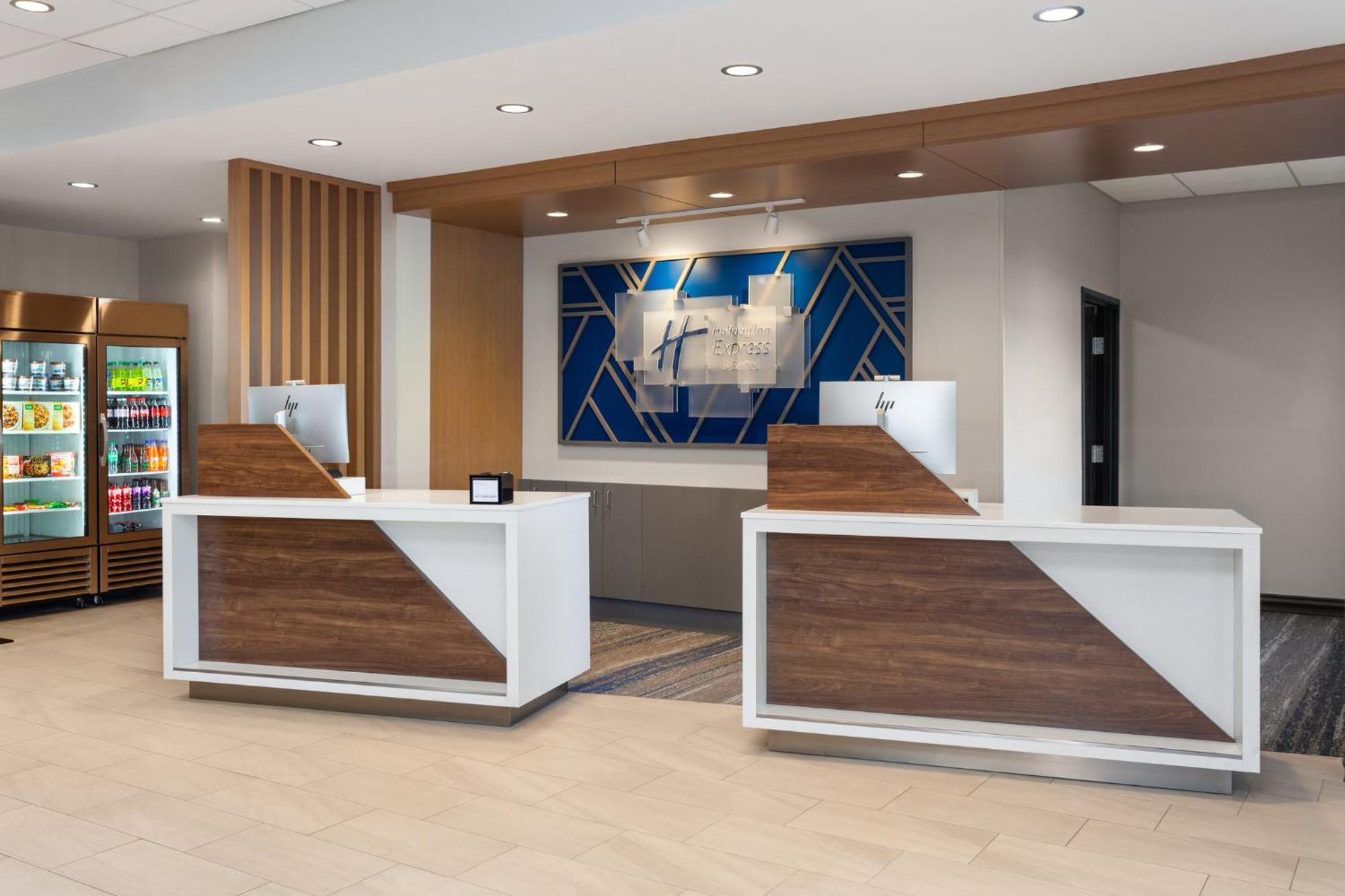 Holiday Inn Express & Suites Reedsburg - Dells Area By Ihg Extérieur photo