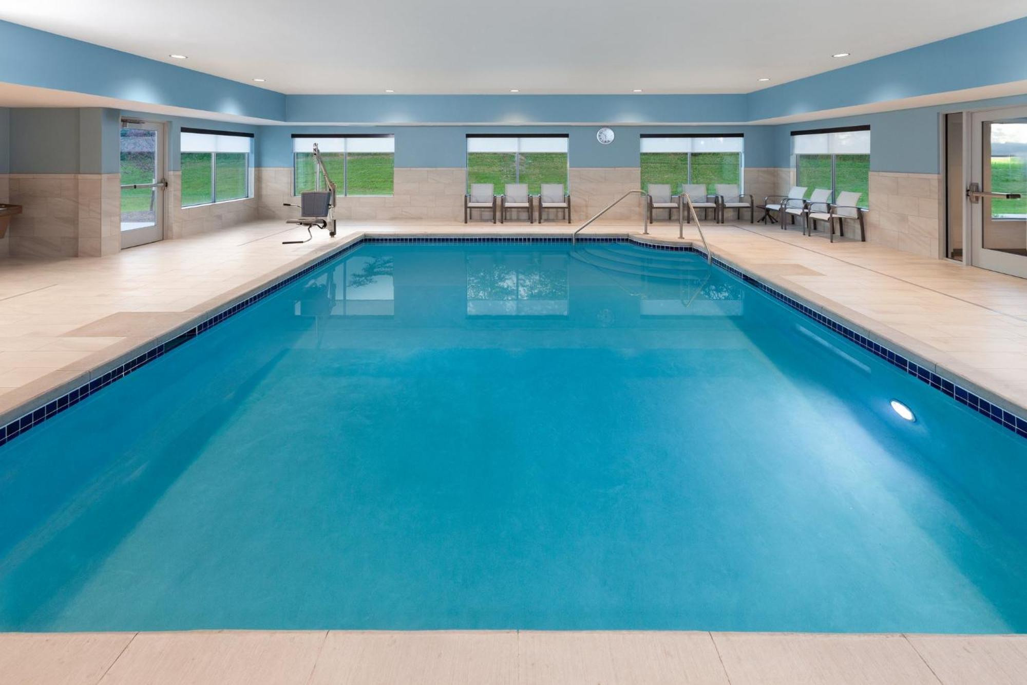 Holiday Inn Express & Suites Reedsburg - Dells Area By Ihg Extérieur photo